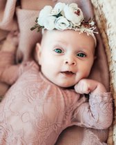 kanten romper oud roze 56- Baby Cadeau - kraamcadeau - feestelijke outfit baby