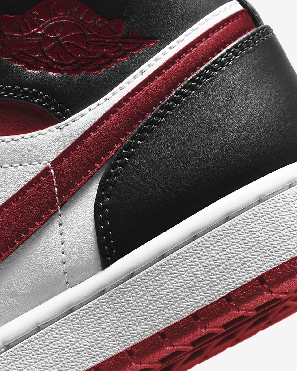 jordan 1 retro red black and white