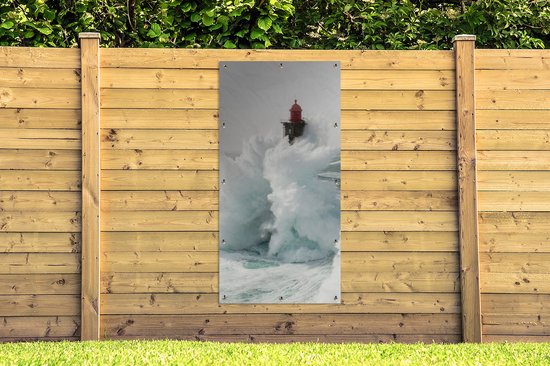 Schuttingposter De Franse Vuurtoren van la Jument in een storm - 100x200 cm - Tuindoek