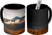 Magische Mok - Foto op Warmte Mok - Vulkaan Bromo tijdens zonsopgang - 350 ML - Uitdeelcadeautjes