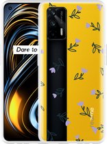 Realme GT Hoesje Paarse Bloemen - Designed by Cazy