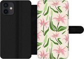 Bookcase Geschikt voor iPhone 12 Mini telefoonhoesje - Bloem - Roze - Blad - Met vakjes - Wallet case met magneetsluiting