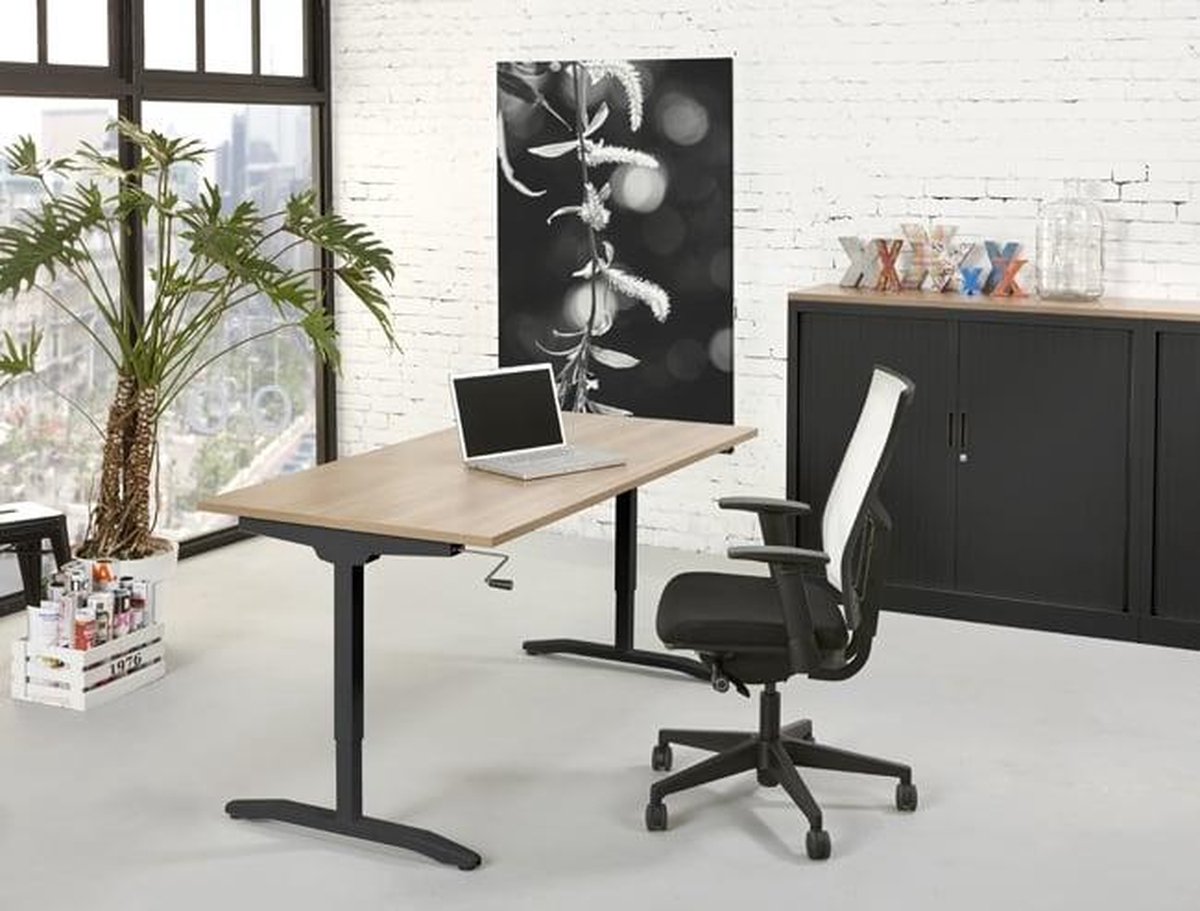 ABC Kantoormeubelen Slinger verstelbaar zit/zit bureau NLST breed 180CM diep 80 cm bladkleur Licht Eiken framekleur Zwart (RAL9005)