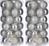60x Kunststof kerstballen zilver 6 cm - Onbreekbare zilverenn kerstballen 6 cm