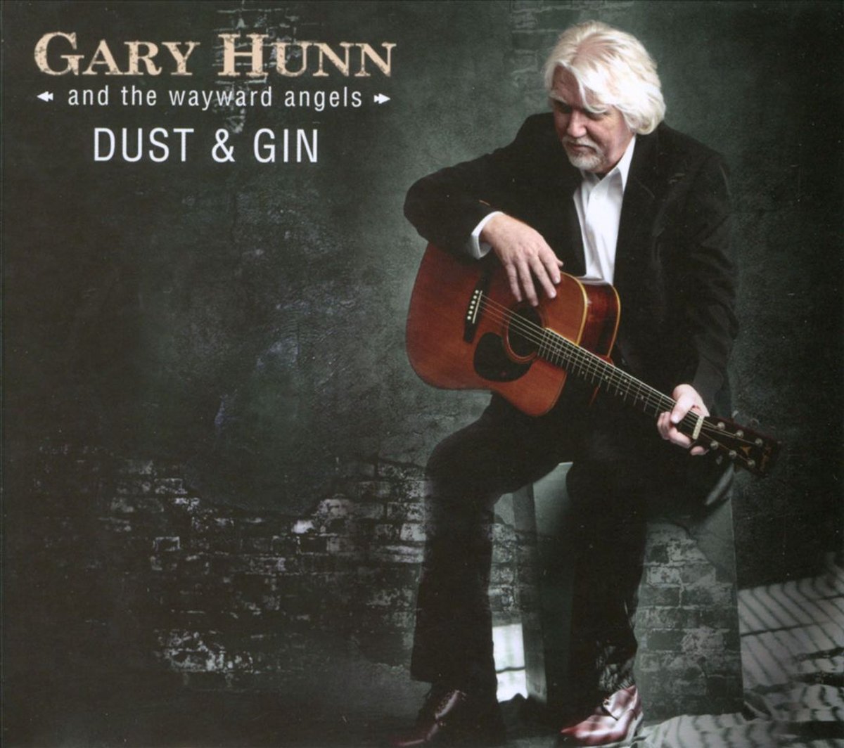 Dust & Gin