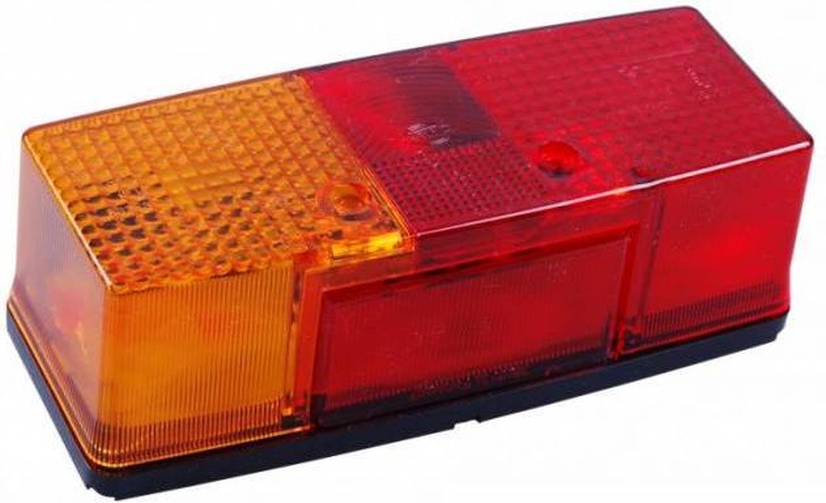 3 kamer achterlicht Links 64x158x51mm