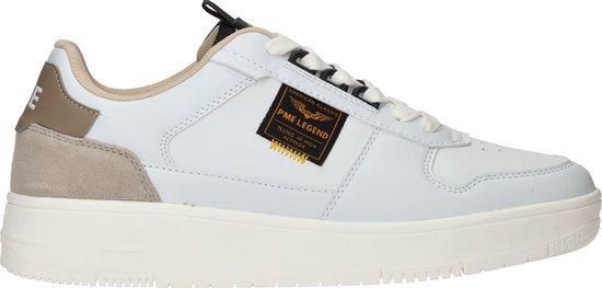 Vue latérale d'une basket blanche PME Legend avec daim beige et accents gris au talon.