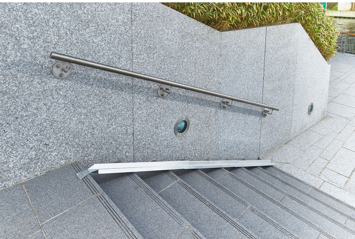 Goedkoopste Fietshelling voor trappen, L 1190-3450 x B 125 mm, tot 30 kg, 3-delig basiselement, bevestigingsriemen, plaatstaal gegalvaniseerd