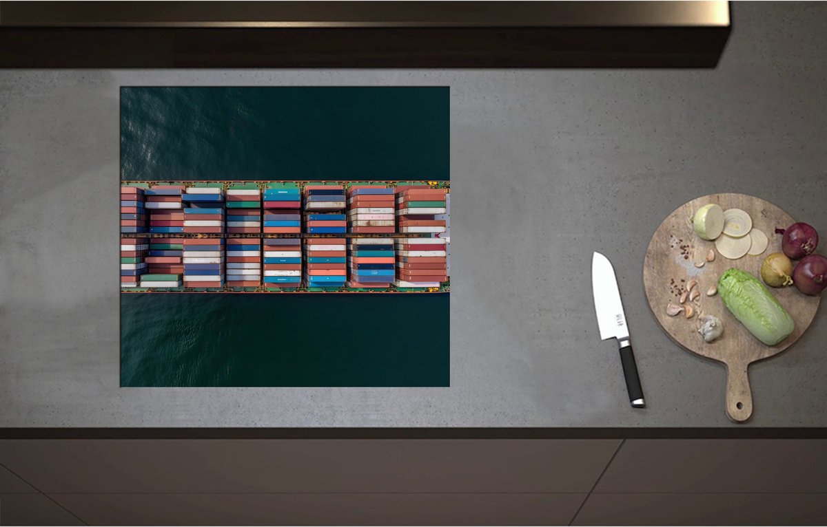 Inductieplaat Beschermer - Bovenaanzicht van Vrachtschip op Oceaan - 60x55 cm - 2 mm Dik - Inductie Beschermer - Bescherming Inductiekookplaat - Kookplaat Beschermer van Zwart Vinyl