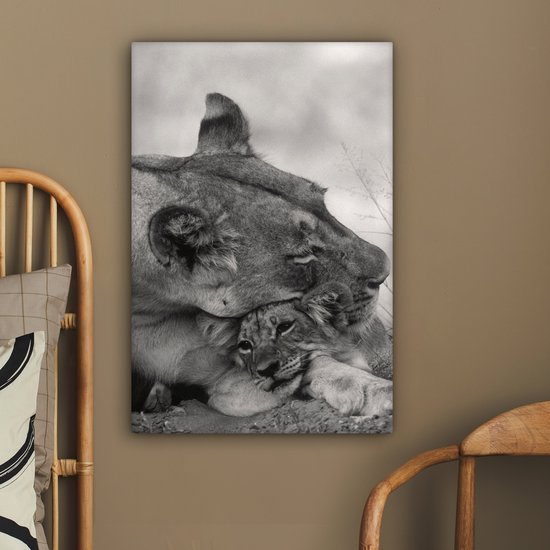 Tableau sur toile Lionne - Lionceau - Zwart - 60x90 cm - Décoration murale