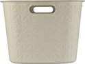 Beige wasmand met handgrepen en een ruitenpatroon.