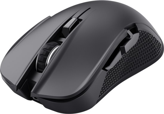 Zwarte draadloze gaming muis met scrollwiel en getextureerde zijkanten.