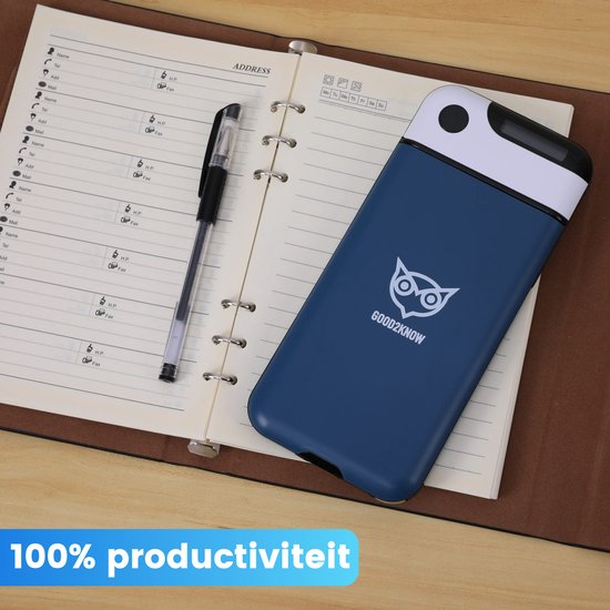 Blauwe telefoonkluis op een open agenda, naast een pen, met de tekst '100% productiviteit'.