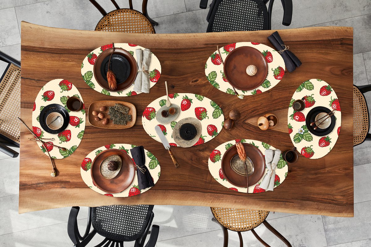 Placemats ovaal - Onderleggers - Ovale placemats - Aardbeien - Fruit - Patronen - 8 stuks