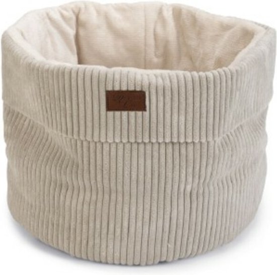 Designed by Lotte Ribbed Kattenmand