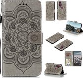 Voor Motorola Moto Edge Plus Mandala Embossing Patroon Horizontale Flip PU lederen tas met houder & kaartsleuven & Walle & Lanyard (grijs)