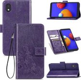 Voor Samsung Galaxy A01 Core vierbladige gesp reliëf gesp mobiele telefoon bescherming lederen tas met lanyard & kaartsleuf & portemonnee & houder (paars)