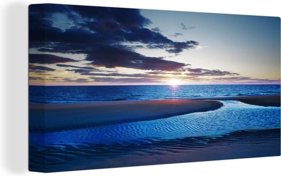 Canvas Schilderij Blauwe zonsondergang over het strand in Cape Cod National Seashore - 80x40 cm - Wanddecoratie