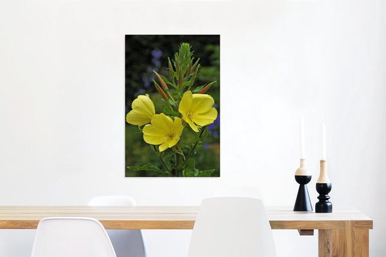 Canvas Schilderij Drie gele teunis bloemen op groene achtergrond - 40x60 cm - Wanddecoratie