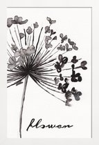 JUNIQE - Poster in houten lijst Flower -20x30 /Wit & Zwart