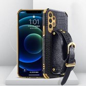 Voor Samsung Galaxy A32 5G gegalvaniseerde TPU krokodillenpatroon lederen tas met polsband (zwart)