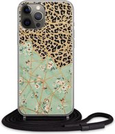 iPhone 12 Pro hoesje met koord - Luipaard bloemen print | Apple iPhone 12 Pro case |