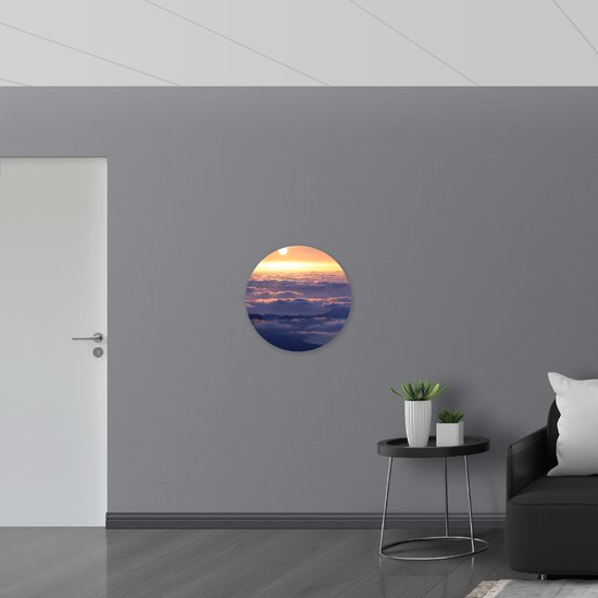 Muursticker Cirkel - Opkomende Zon boven de Wolken - 60x60 cm Foto op Muursticker