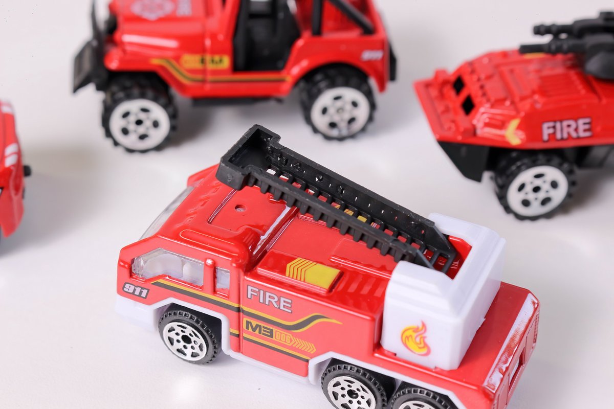 Brandweerauto - brandweerauto speelgoed - brandweerwagen - — afbeelding 4