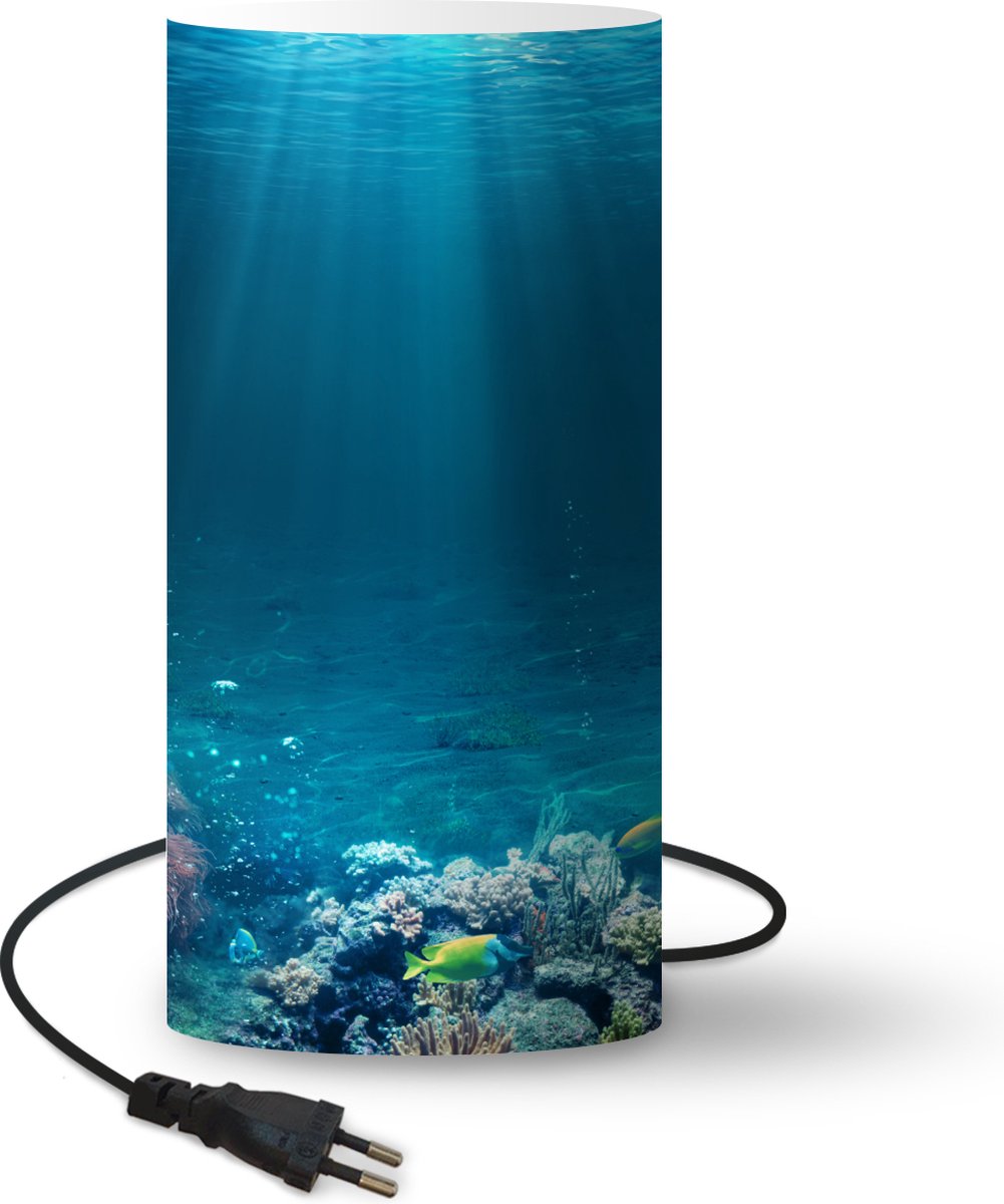Lamp - Nachtlampje - Tafellamp slaapkamer - Oceaan - Vis - Koraal - 33 cm hoog - Ø15.9 cm - Inclusief LED lamp