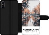 Bookcase Geschikt voor iPhone XS telefoonhoesje - Nederland - Amsterdam - Gracht - Herfst - Met vakjes - Wallet case met magneetsluiting