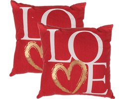 Set van 2x stuks valentijn cadeau sierkussens rood love 40 x 40 cm - Valentijnscadeaus liefde/hartjes