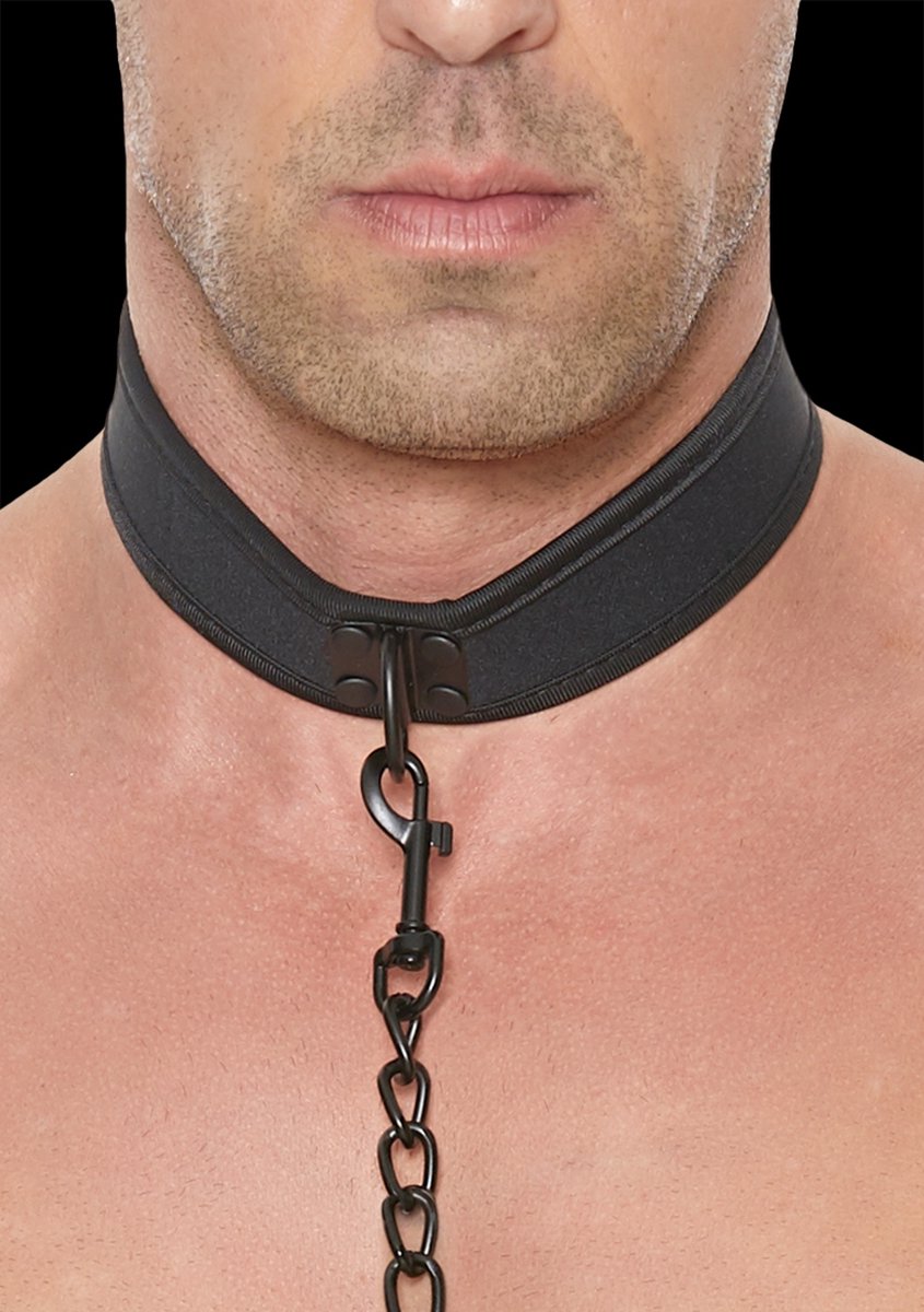 Shots - Ouch! Neopreen Halsband met Riem black