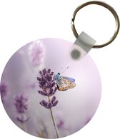 Sleutelhanger - Lavendel - Vlinder - Close-up - Paars - Plastic - Rond - Uitdeelcadeautjes