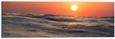WallClassics - Dibond - Kalmerende Zee met Zonsondergang - 60x20 cm Foto op Aluminium (Wanddecoratie van metaal)