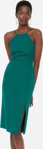 Trendyol Vrouwen Standaard mouw Halternek lichaamskegel Emerald Midi geweven split halternek geweven jurk TWOSS19BB0501