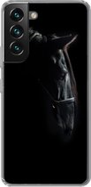 Geschikt voor Samsung Galaxy S22 Plus hoesje - Paard - Licht - Zwart - Siliconen Telefoonhoesje