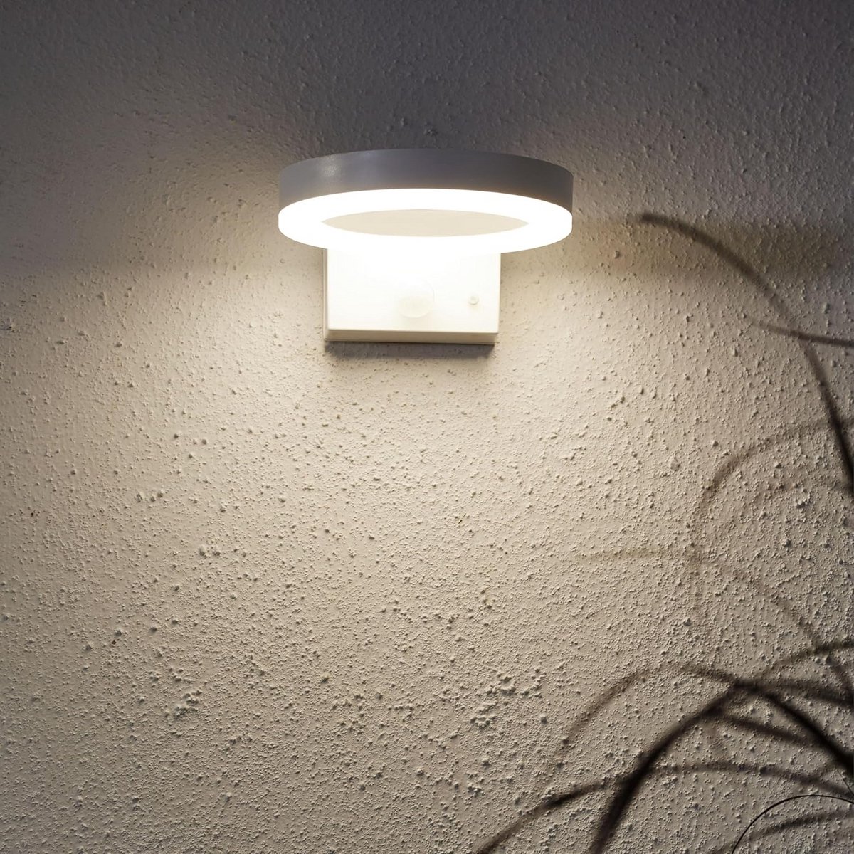 Waterdichte Led Buitenlamp op Zonne-energie met Bewegingssensor - 500 Lumen