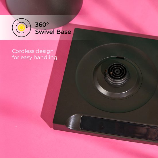 Close-up van de 360° draaibare basis van de CHiATO waterkoker.