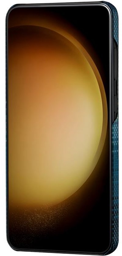 Telefoon in blauw hoesje met grafisch patroon, scherm aan.
