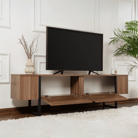 Tv-meubel met openklapbare deuren in walnoothout-look en metalen poten.