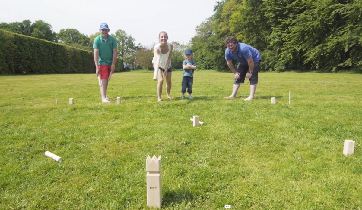 Bex Kubb Original – Zweeds Vikingschaak – Premium Buitenspel – Massief Rubberhout – Koning Met Houtkleurige Kroon – Vanaf 8 Jaar – Inclusief Draagtas — afbeelding 4