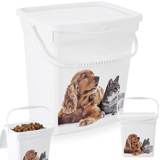 Conteneurs alimentaires blancs, dont un avec couvercle rempli de croquettes, imprimé d'un chien et d'un chat.
