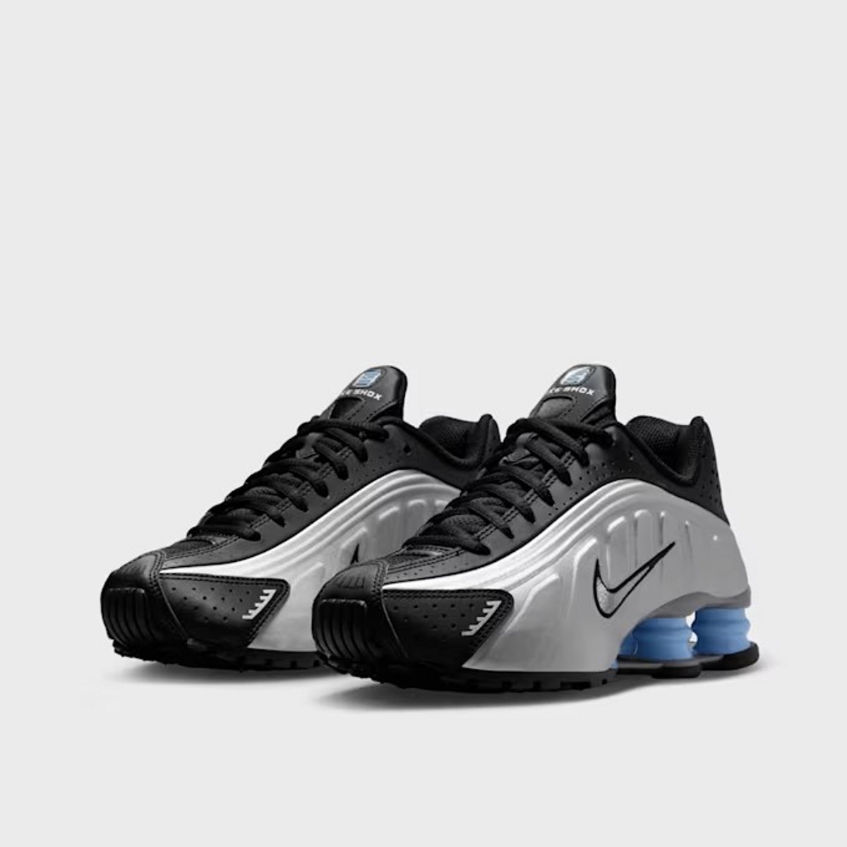 Nike Shox R4 Sneakers Unisex Zilver