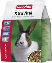 Beaphar XtraVital konijnenvoer met een konijn op de verpakking. Met tandzorg, Echinacea, MOS en vezels.