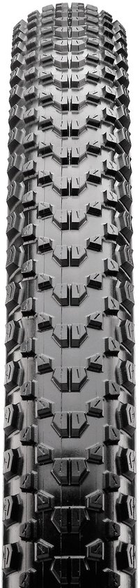Zijaanzicht van een zwarte Maxxis Ikon fietsband met een opvallend blokpatroon.