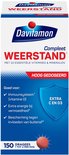 Verpakking van Davitamon Compleet Weerstand. Rood met blauwe details en witte letters. 150 dragees.