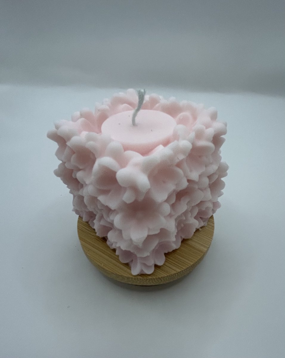 Lovely Elegance - Handgemaakte Kaars Kubus Bloemen - Duurzaam
