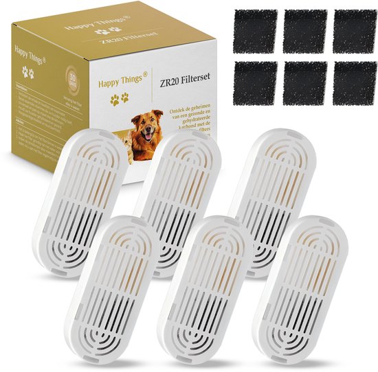 Set van 6 witte ZR20 filters met zwarte filtersponsjes, naast een doos met een kat en hond.