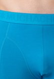 Helderblauwe Muchachomalo boxershort met subtiele logoband en stiksels.