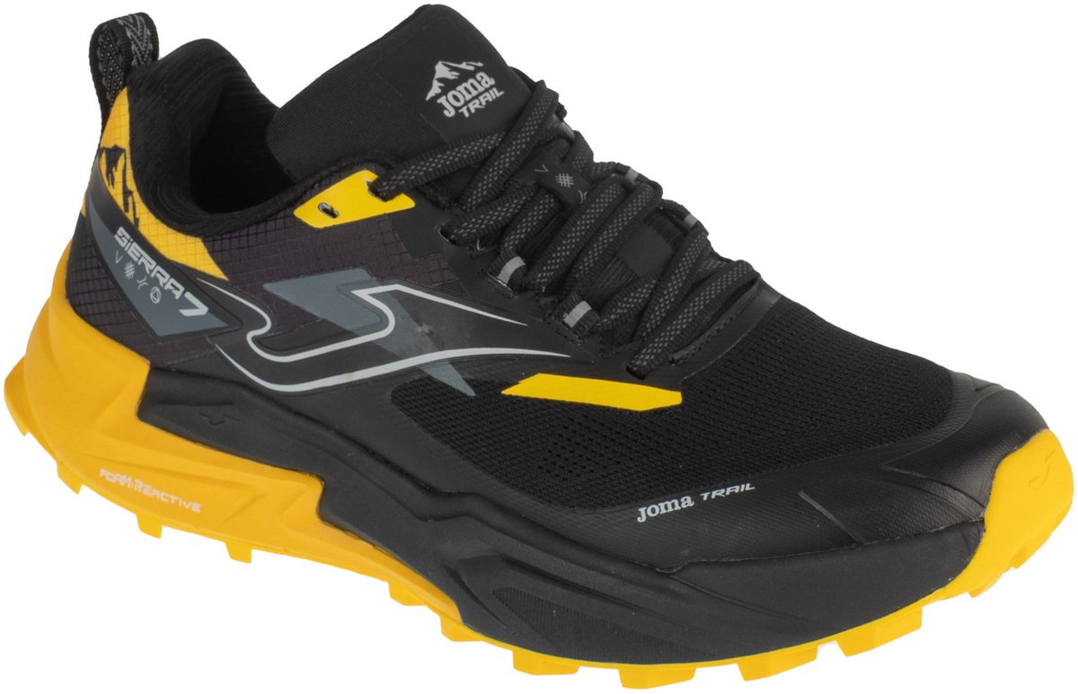 Zwarte Joma Sierra 26 hardloopschoenen voor mannen, maat 40, met synthetisch materiaal en opvallende gele details.